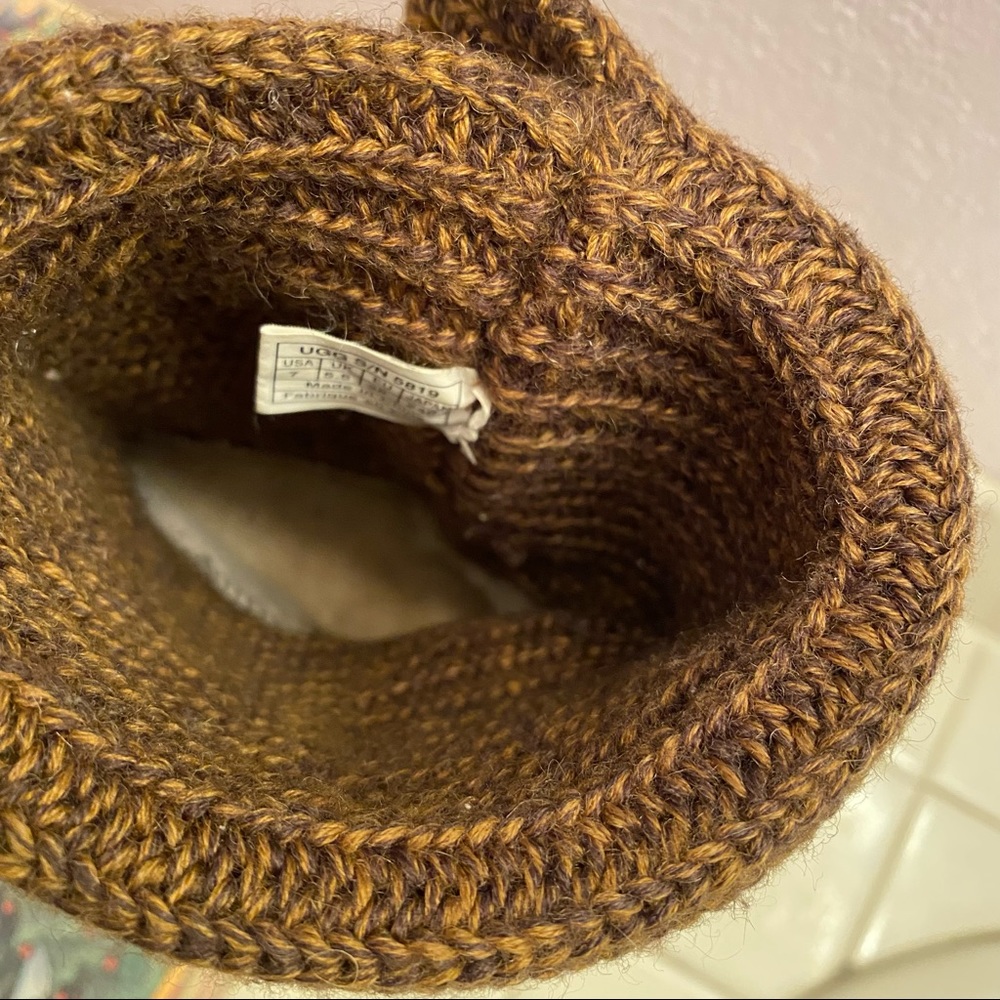 UGG Chestnut Knit Button Boots - Picture 4 of 15